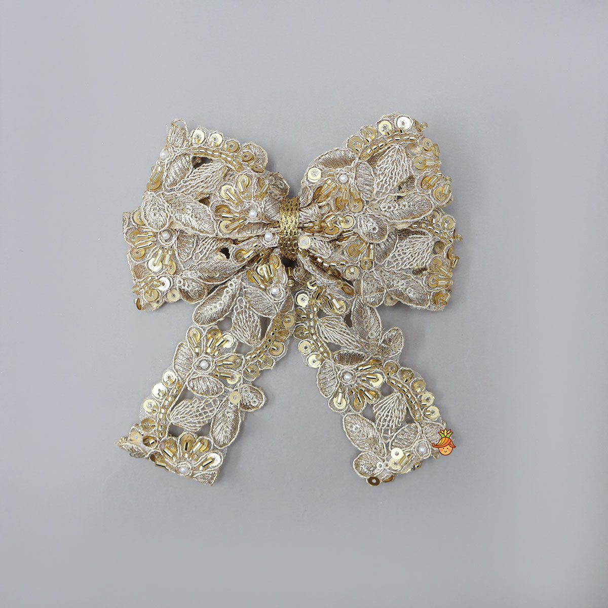 Embroidered Eye-Catching Lace Hair Clip