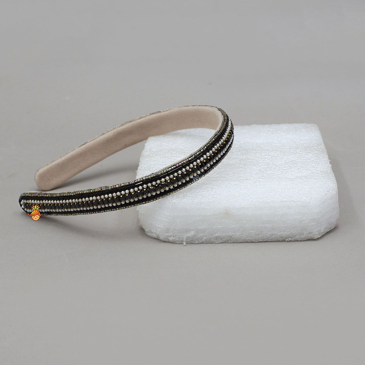 Hand Embroidered Elegant Hair Band
