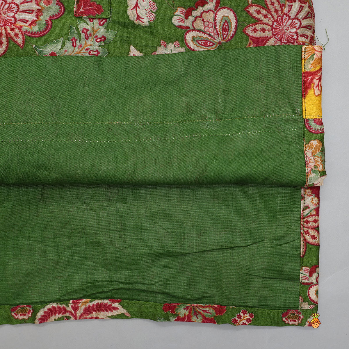 Pre Order: Contrast Yoke Detailed Floral Printed Kurta With Pyjama