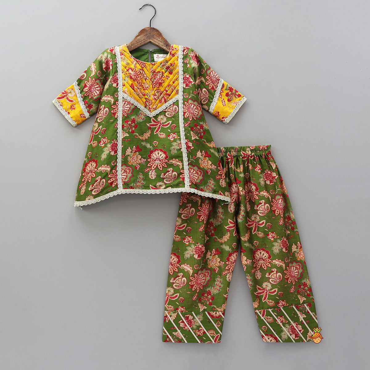 Pre Order: Elegant Floral Printed A-Line Kurti And Palazzo
