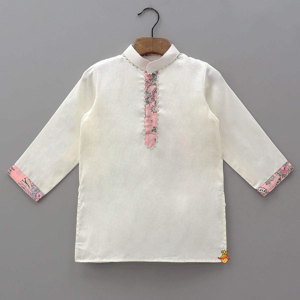 Pre Order: Ethnic Kurta With Contrasting Printed Jacket And Pyjama