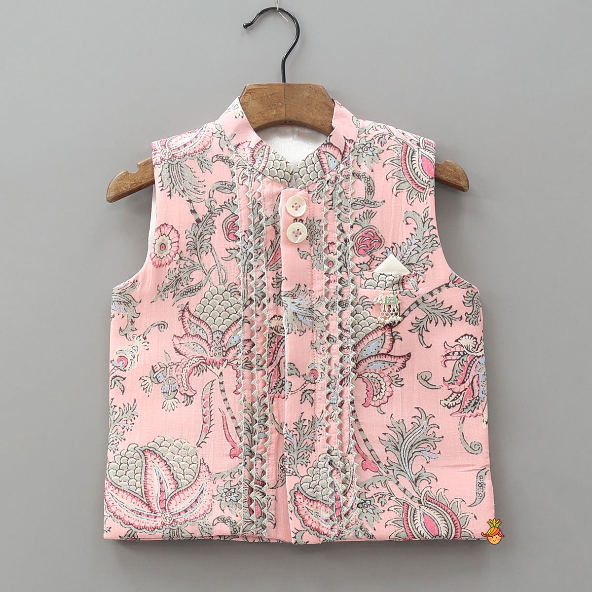 Pre Order: Ethnic Kurta With Contrasting Printed Jacket And Pyjama