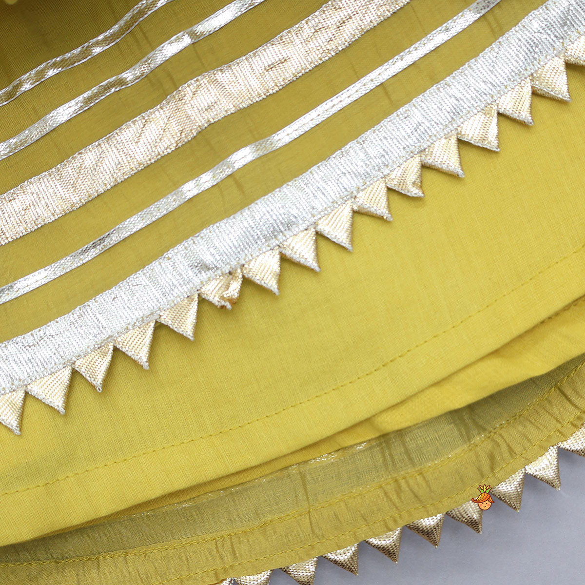 Pre Order: Elegant Tassel Enhanced Kurti With Wide-Leg Palazzo
