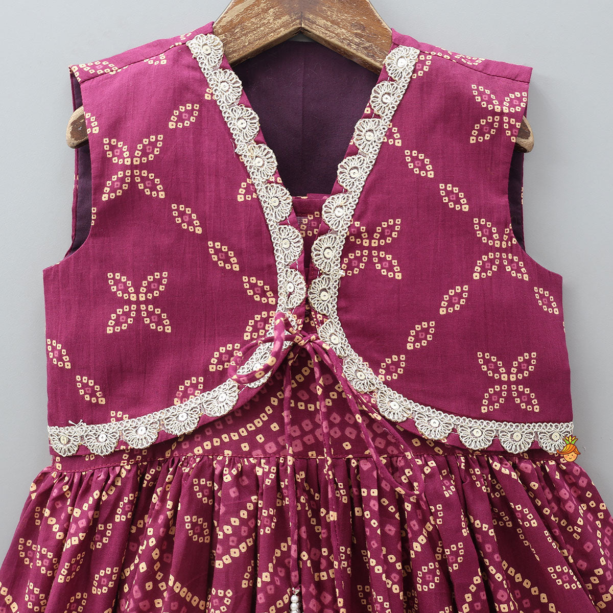 Pre Order: Bandhani Printed Gota Lace Detailed Kurti With Jacket