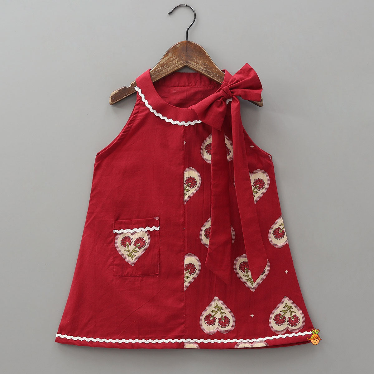 Pre Order: Heart Print Kurta With Statement Shoulder Bow And Palazzo