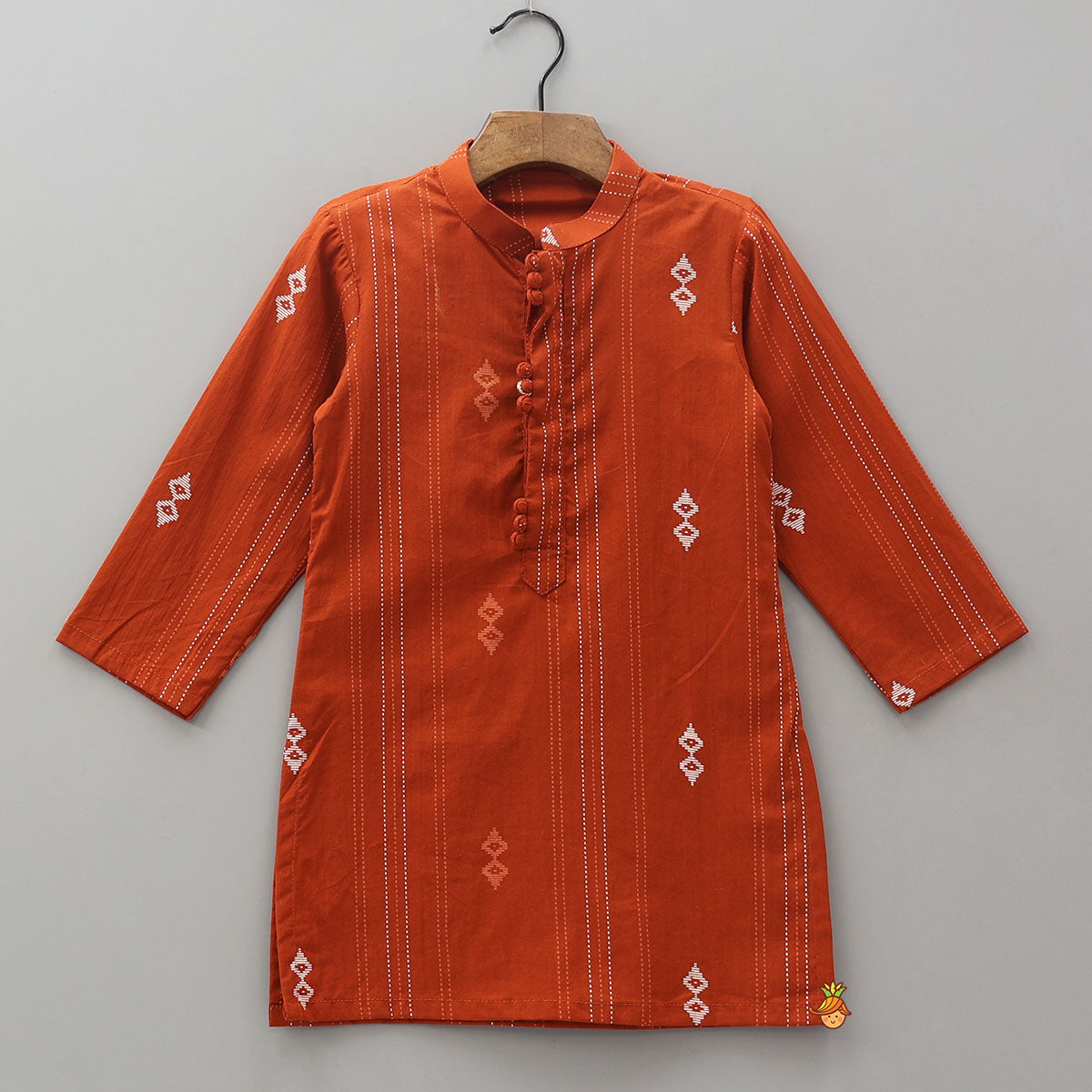 Pre Order: Front Placket Printed Ethnic Kurta And Pyjama