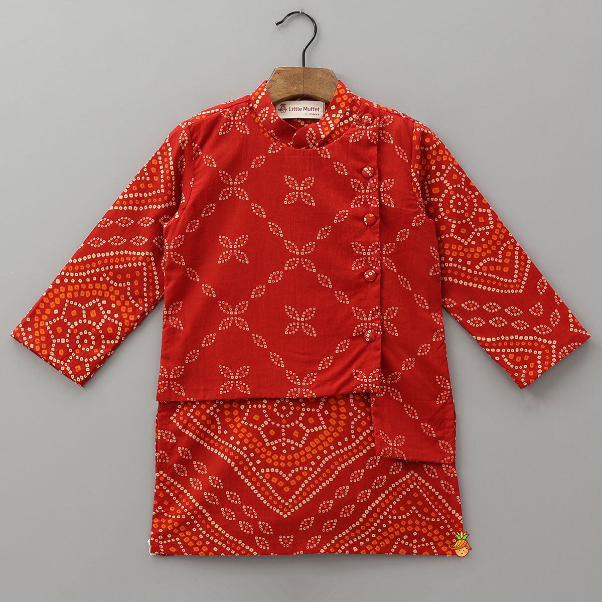 Pre Order: Asymmetric Jacket Style Bandhani Printed Kurta And Pyjama