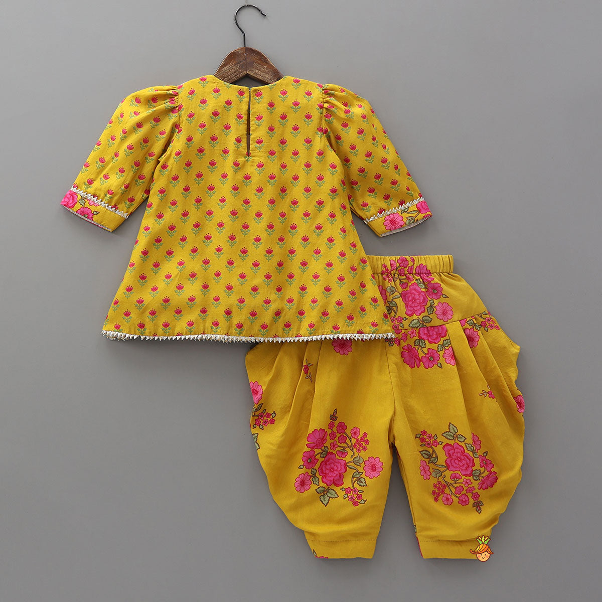 Floral Printed Lace Detailed Kurti With Salwar