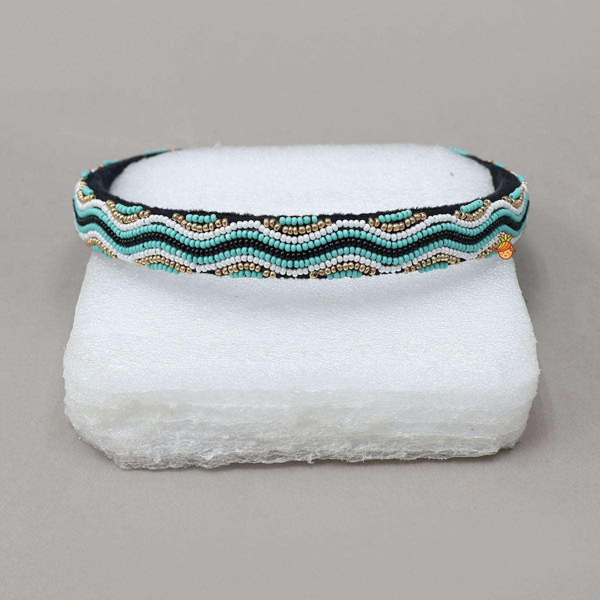 Elegant Wave Beaded Hair Band