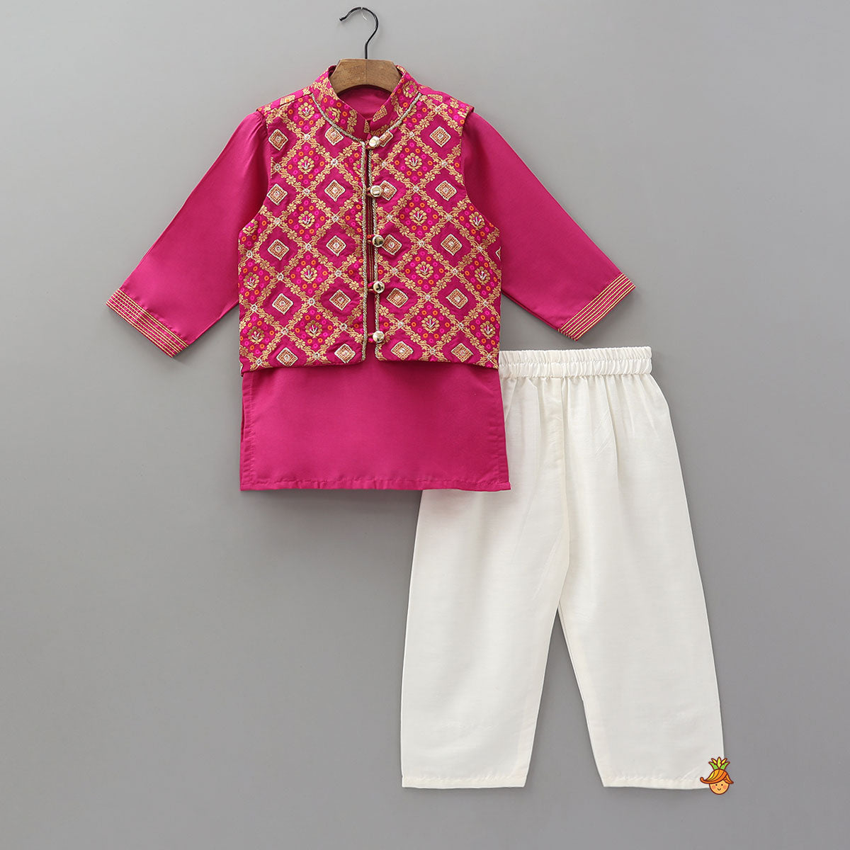 Pre Order: Thread Detailed Kurta with Brocade Jacket and Pyjama