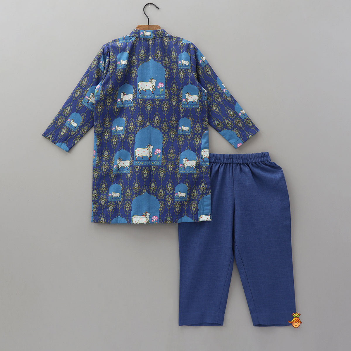 Pre Order: Ethnic Printed Kurta With Pyjama