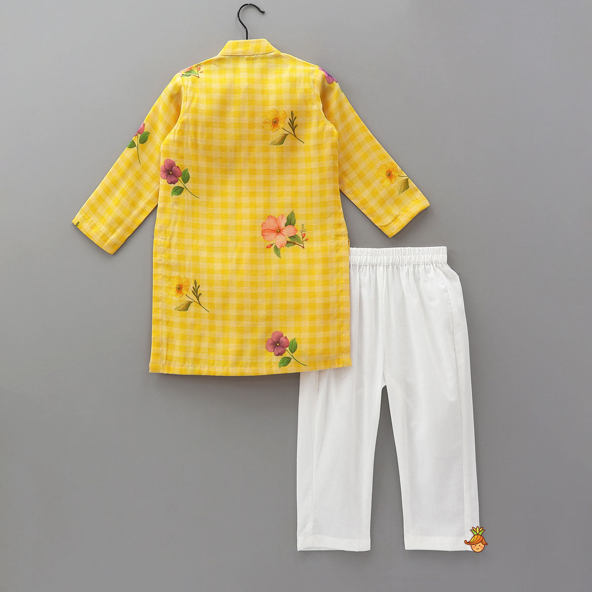 Pre Order: Floral Checkered Elegant Kurta And Pyjama