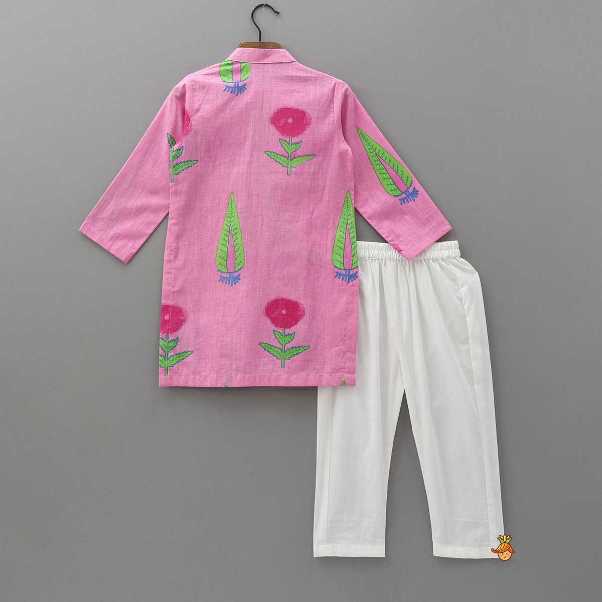 Pre Order: Printed Curved Placket Kurta And Pyjama