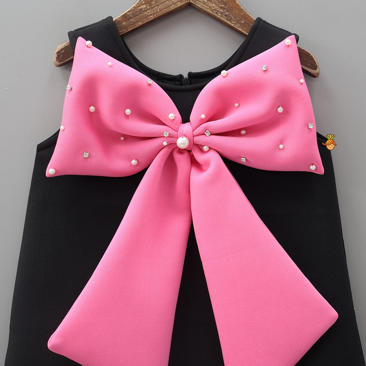 Ruffle Hem Dress With Bow Adornment