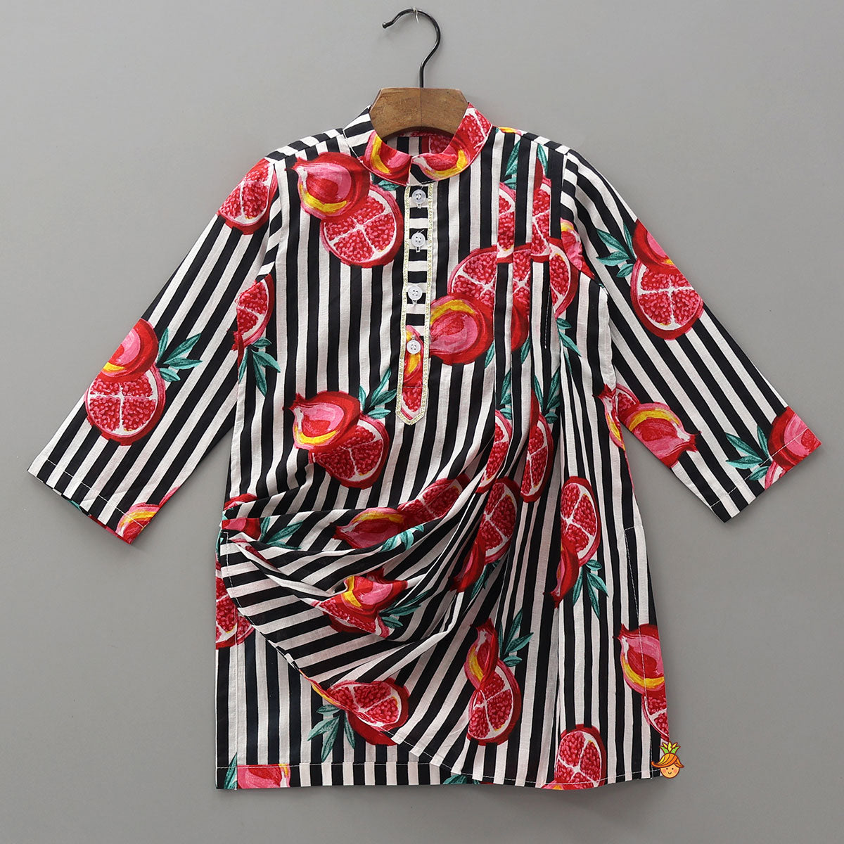 Pre Order: Cowl Style Printed Kurta And Pyjama