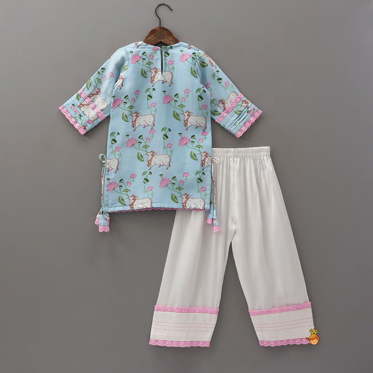 Pre Order: V Neck Kurti And Farshi Salwar With Dupatta