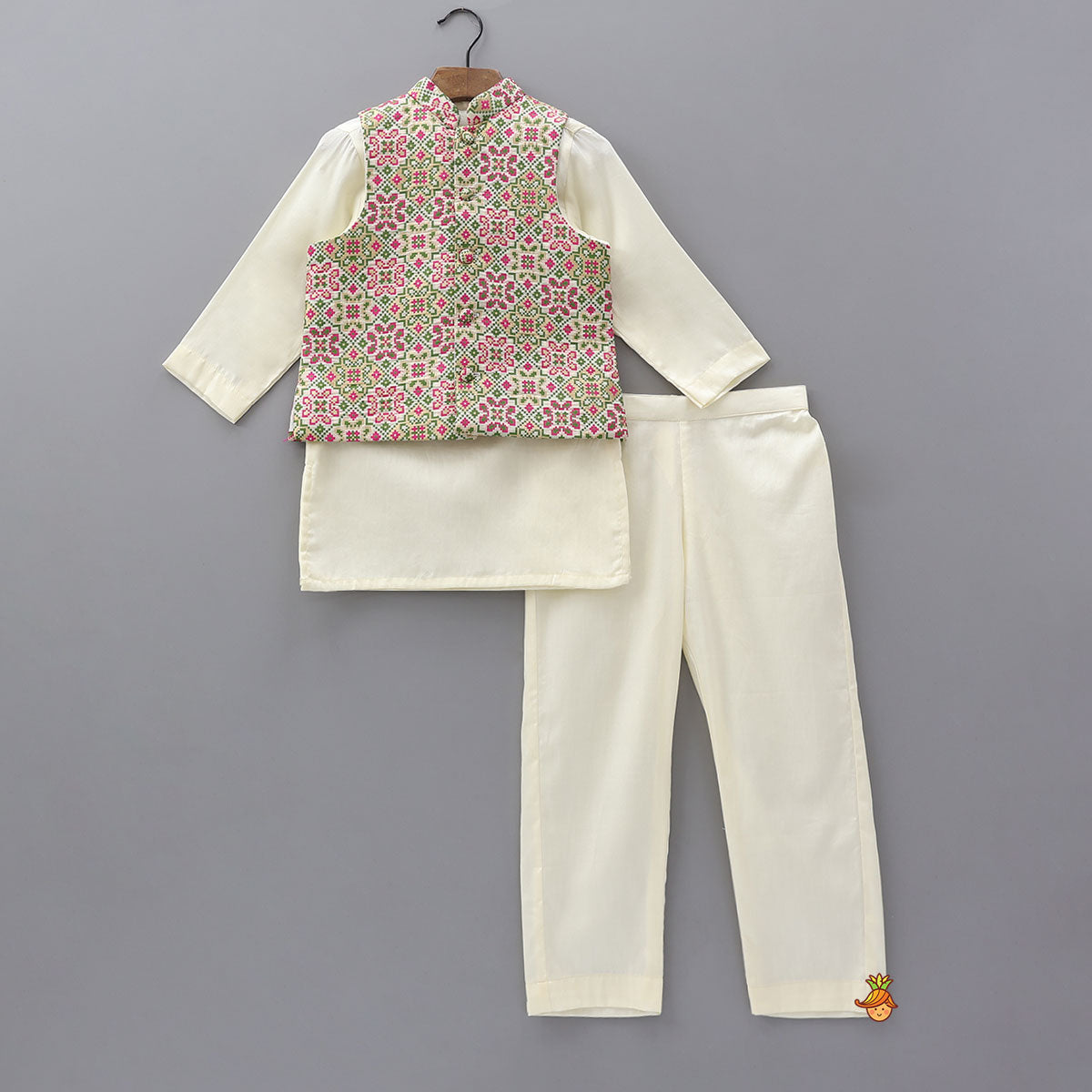Pre Order: Kurta With Geometric Floral Brocade Jacket And Pyjama