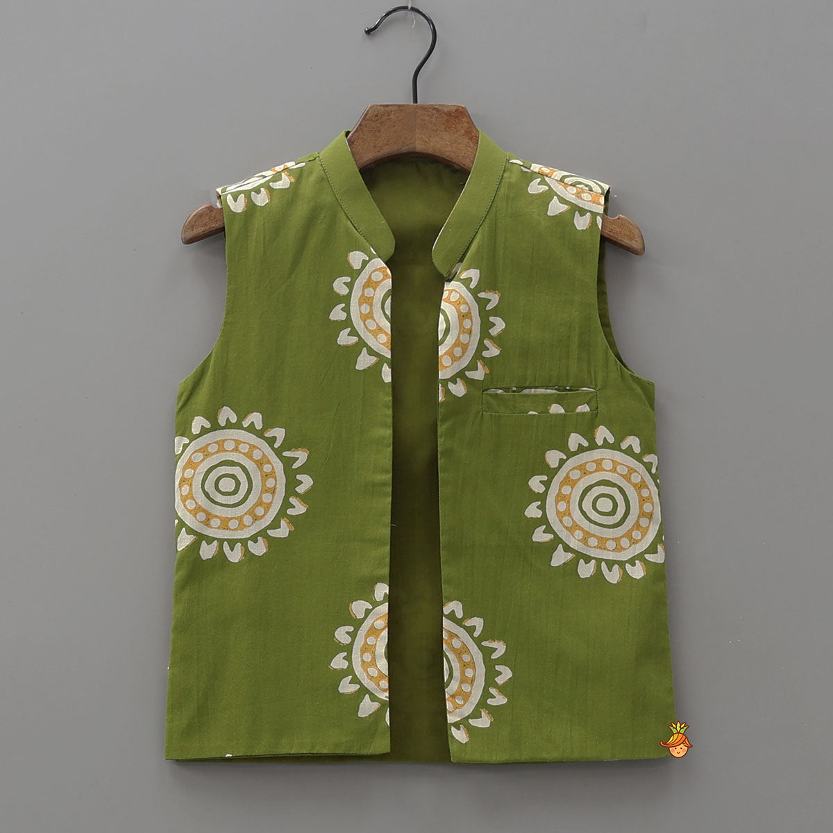 Pre Order: Cotton Printed Kurta With Open Jacket And Pyjama
