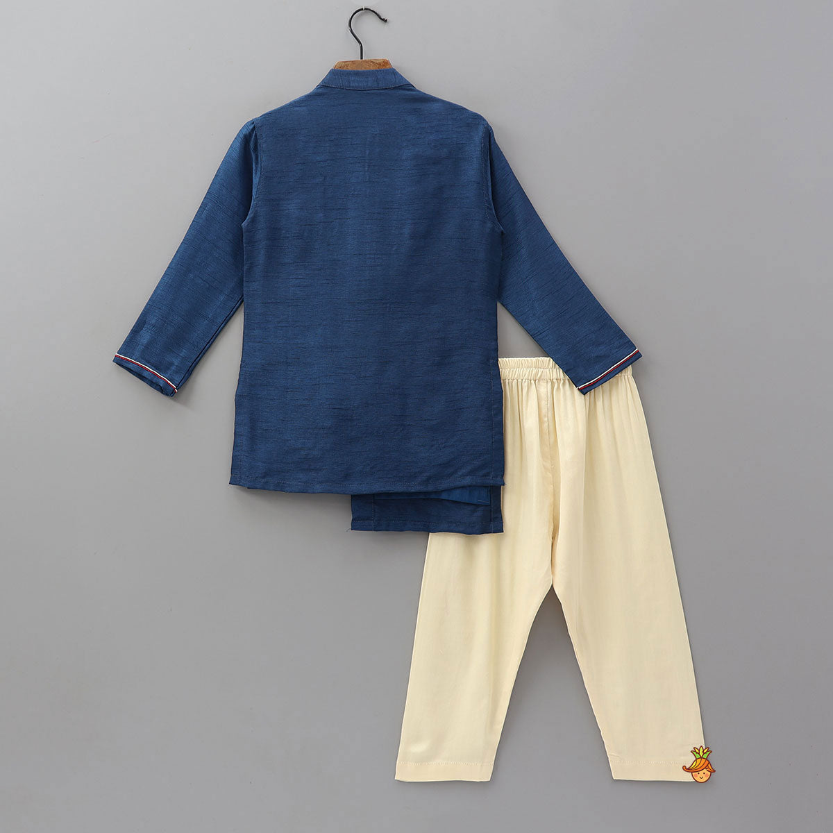 Patch Work And Side Button Detail Kurta With Pyjama