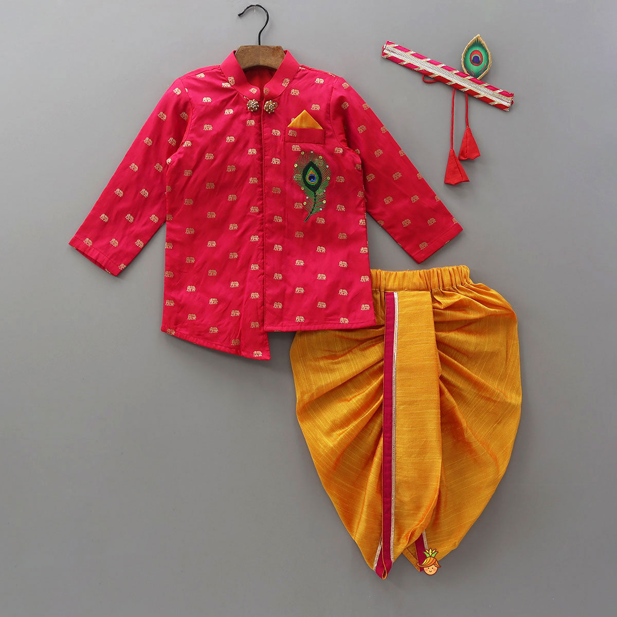 Brocade Kurta And Contrasting Dhoti With Mukut