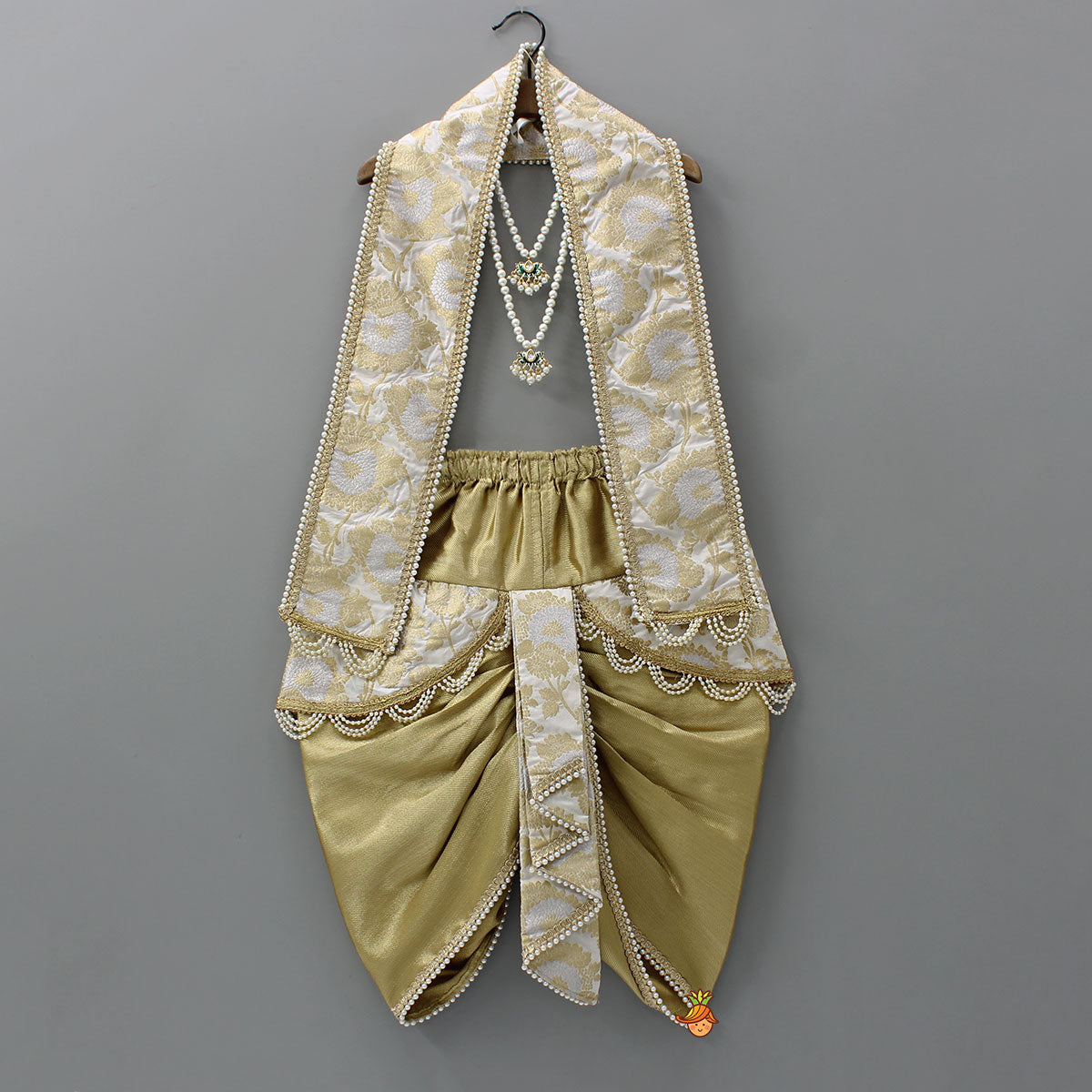 Pre Order: Festive Brocade Dhoti Set With Matching Stole