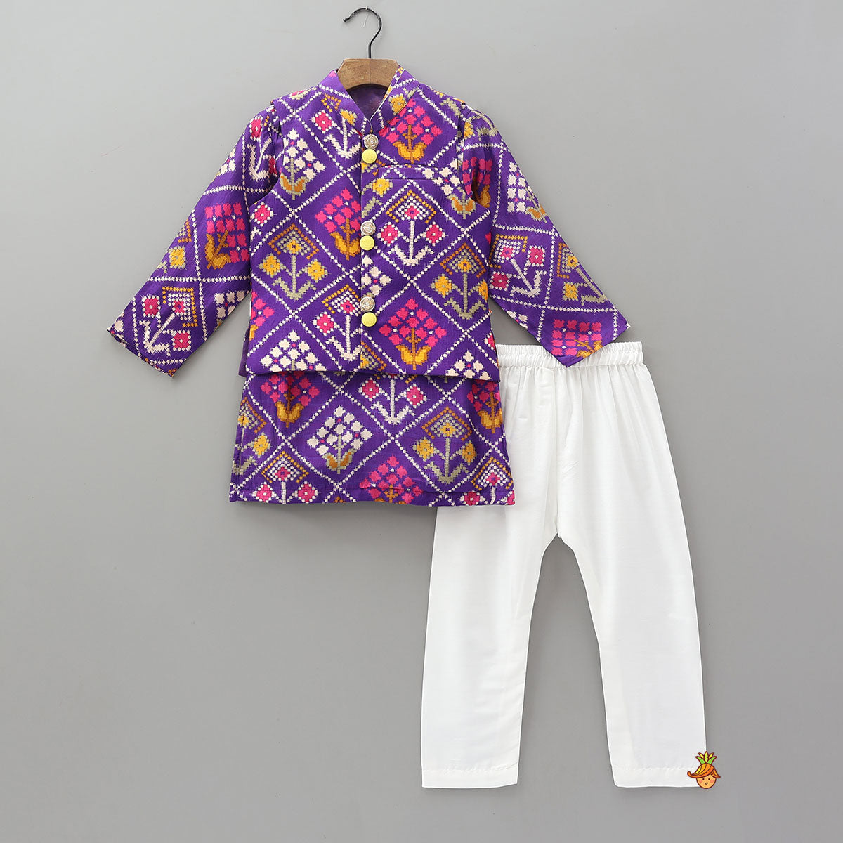 Pre Order: Floral Geometric Printed Kurta With Jacket And Pyjama