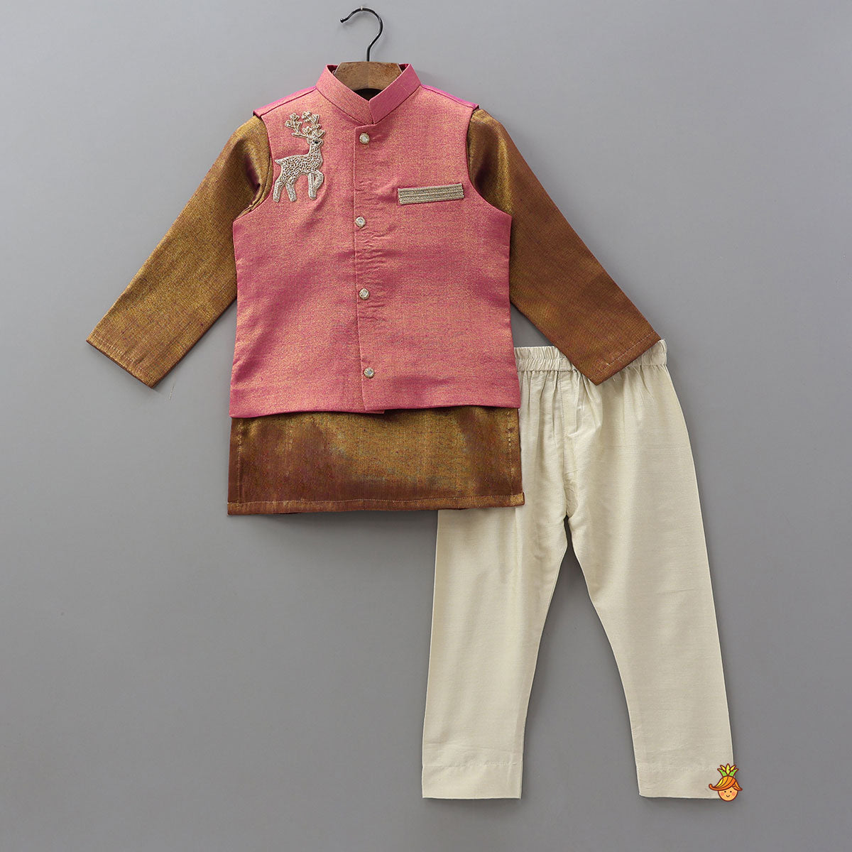Pre Order: Shimmery Kurta With Patchwork Detailed Jacket And Pyjama