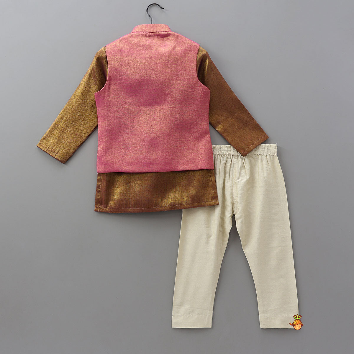 Pre Order: Shimmery Kurta With Patchwork Detailed Jacket And Pyjama