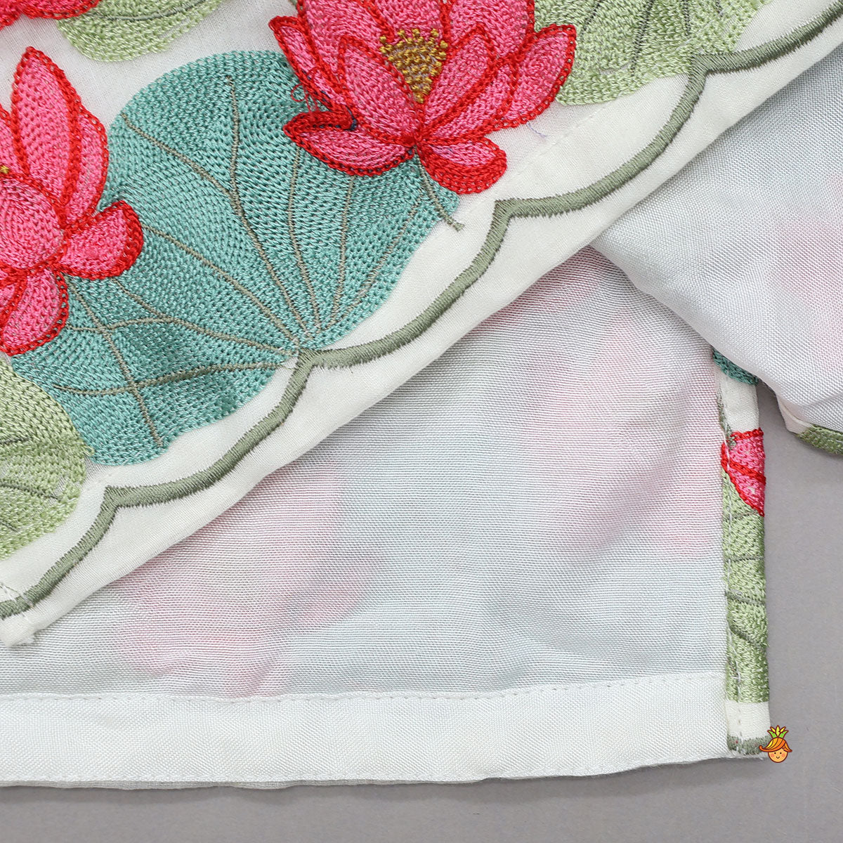 Pre Order: Lotus, Buds and Leaves Motif Embroidered Kurta And Pyjama