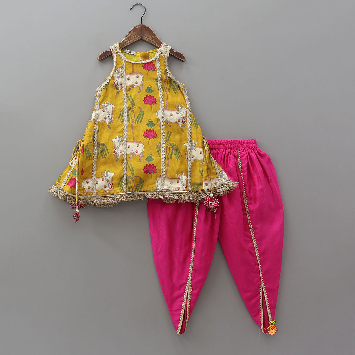 Pre Order: Festive Printed Round Neck Kurti And Dhoti Style Pant