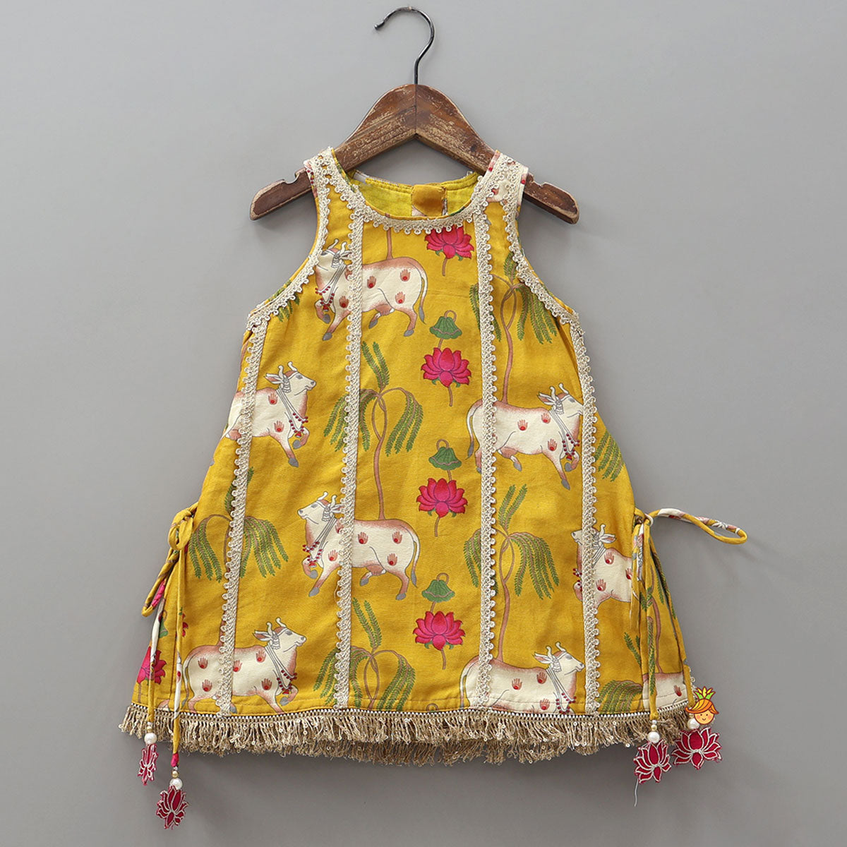 Pre Order: Festive Printed Round Neck Kurti And Dhoti Style Pant