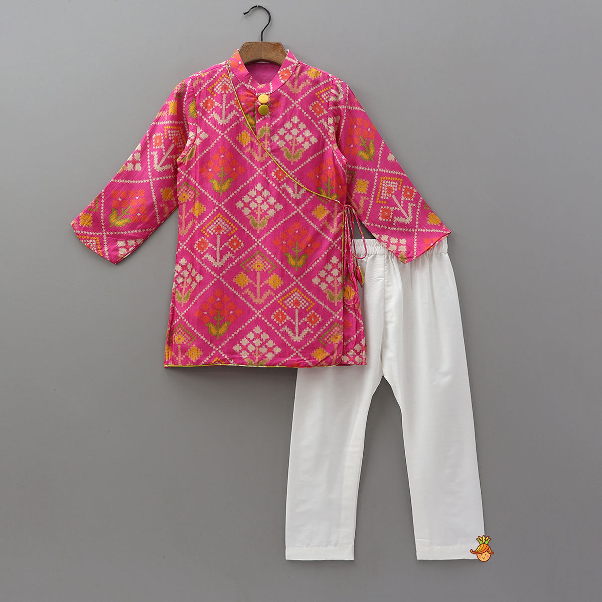 Pre Order: Side Knot Style Kurta And Pyjama