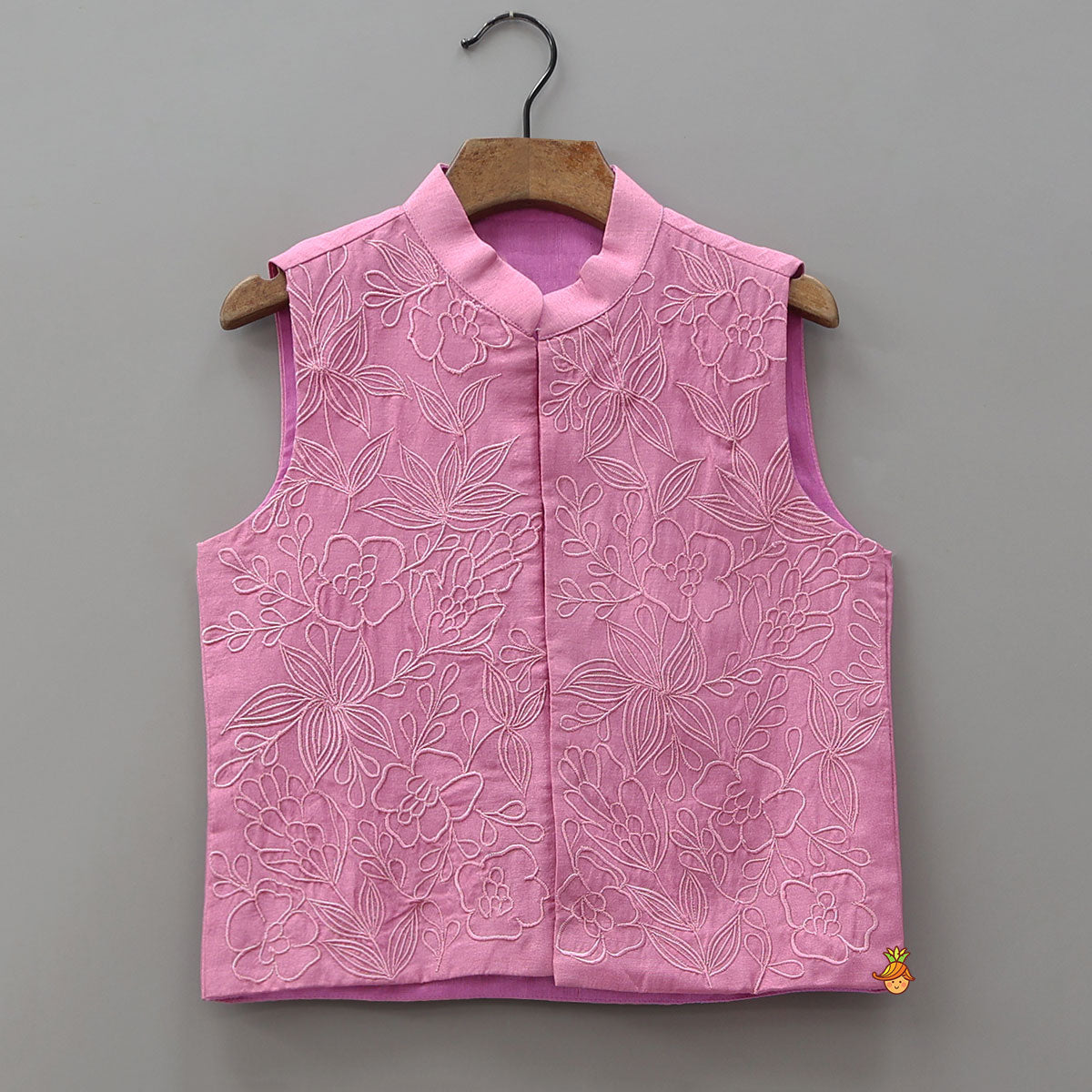 Pre Order: Ethnic Kurta With Thread Embroidered Jacket And Pyjama