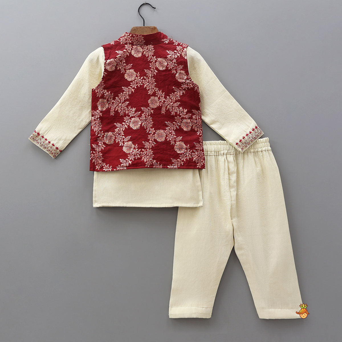 Pre Order: Shimmery Kurta With Contrasting Jacket And Pyjama