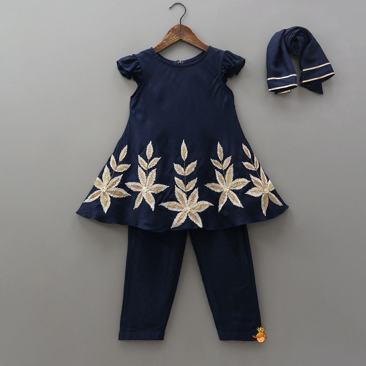 Pre Order: Leaf Motif Embroidered Kurti And Pant With Matching Dupatta