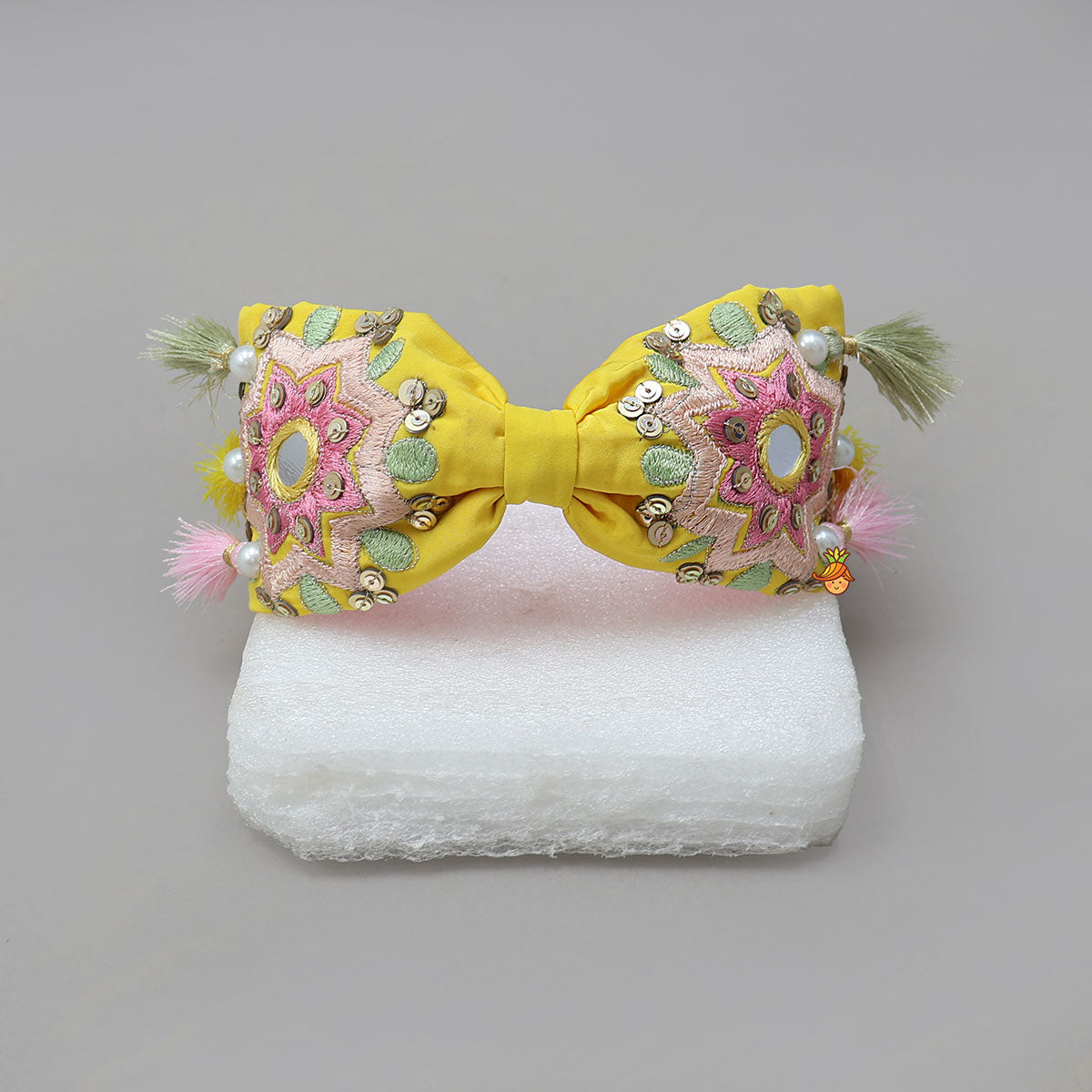 Elegant Fringed Hair Band