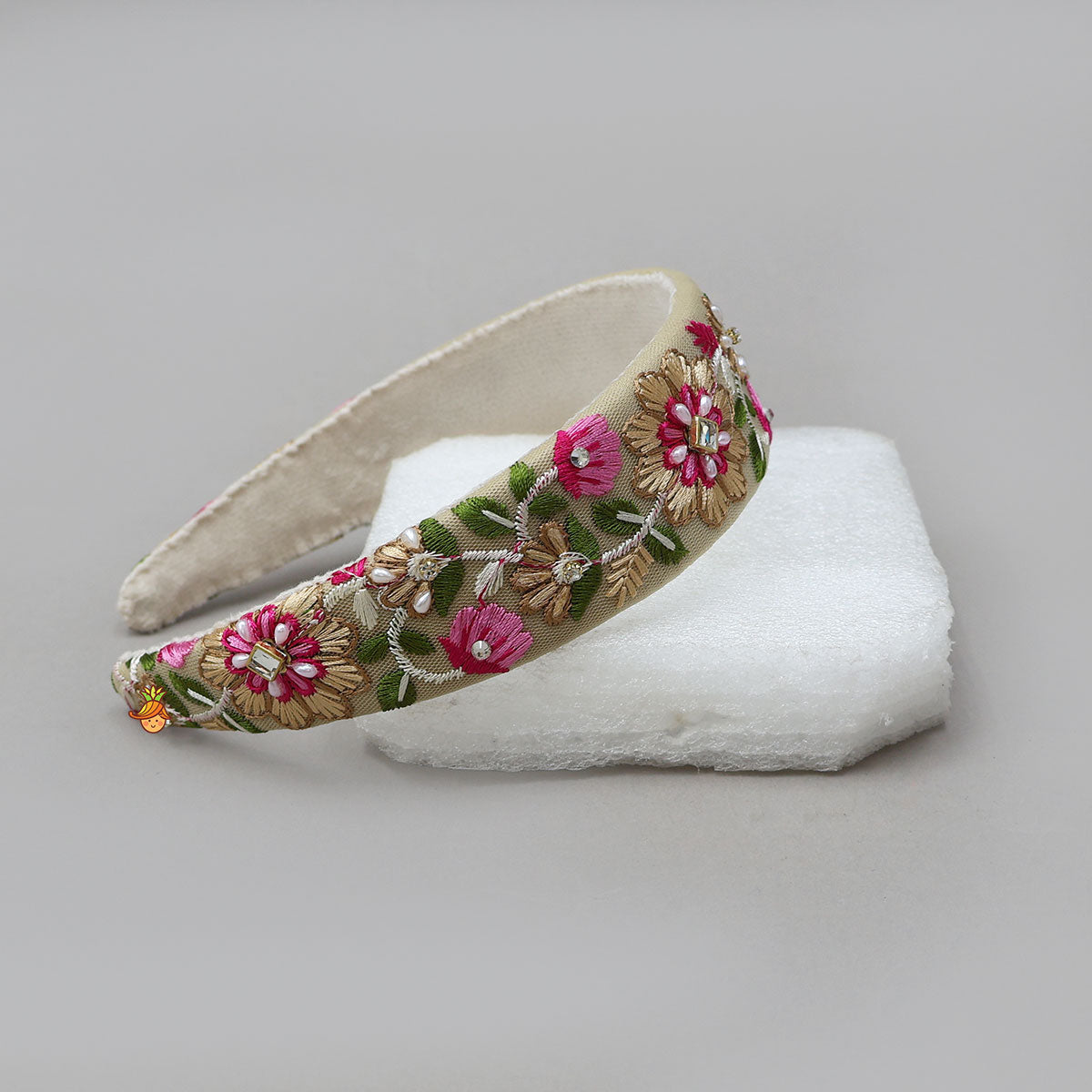 Stunning Thread Embroidered Net Hair Band