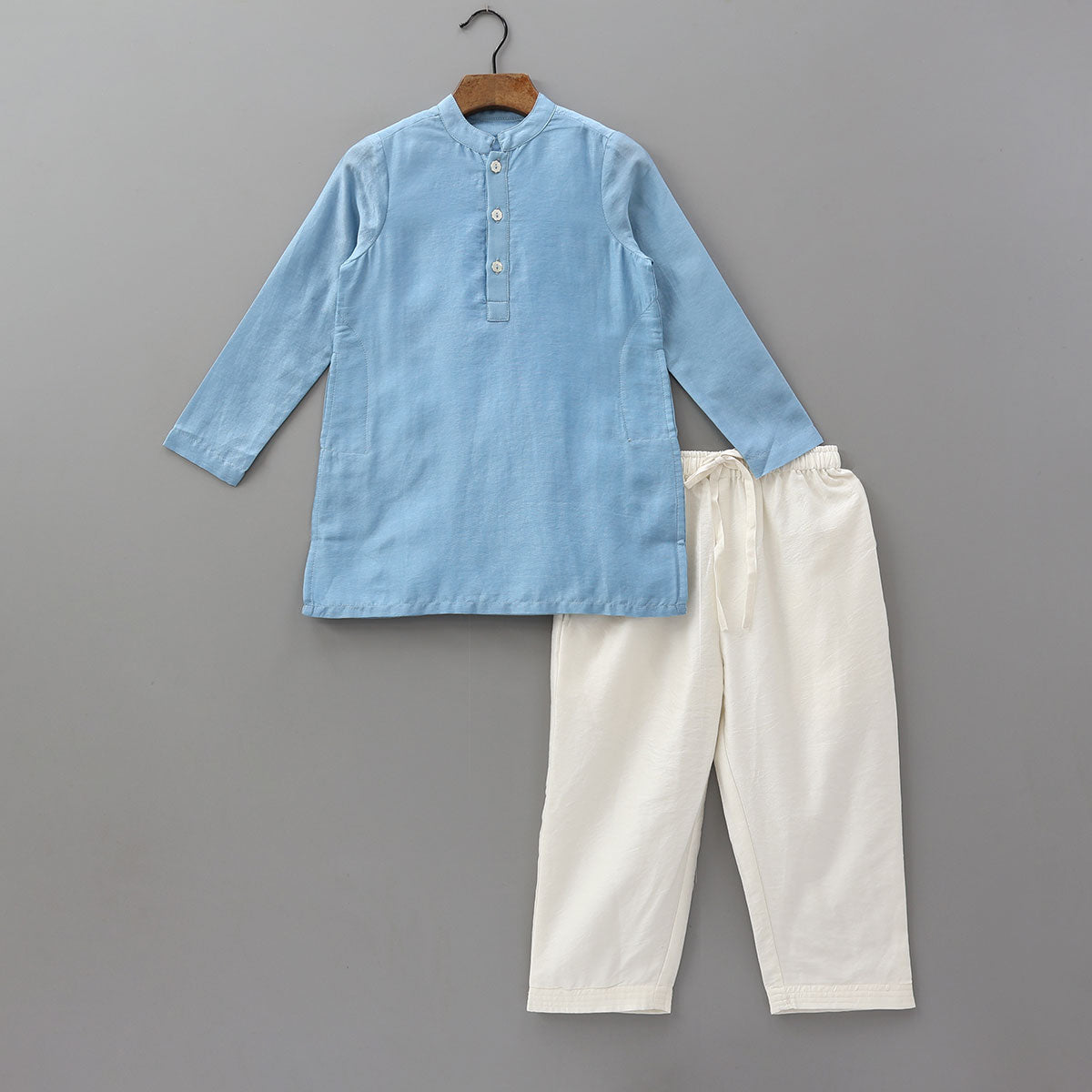 Pre Order: Ethnic Kurta With Fish Motif Embroidered Jacket And Pyjama