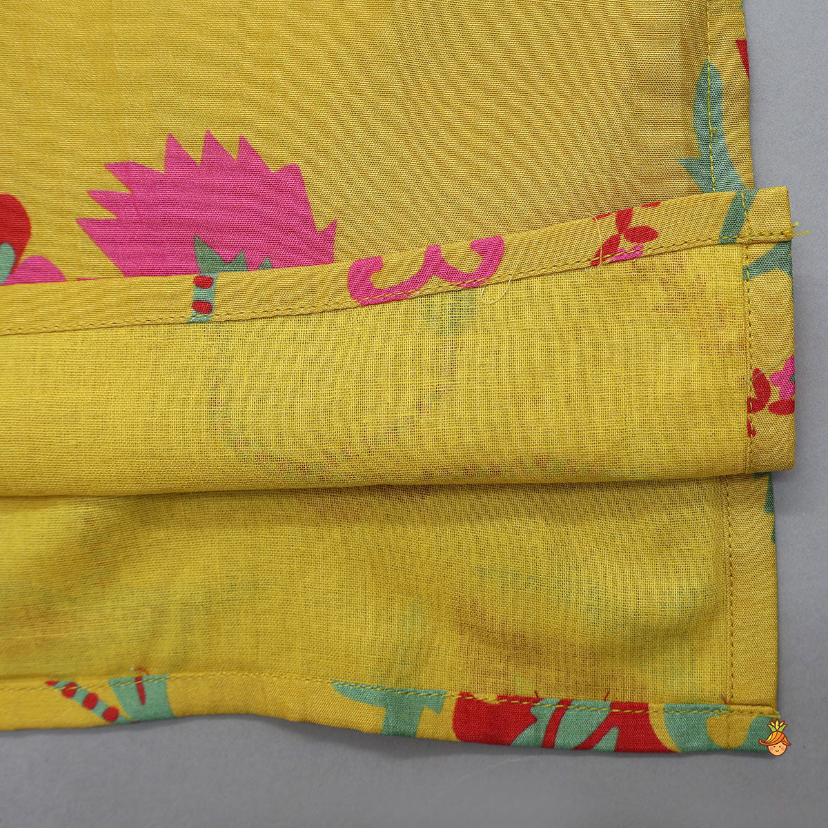 Pre Order: Festive Floral Printed Kurta With Pyjama
