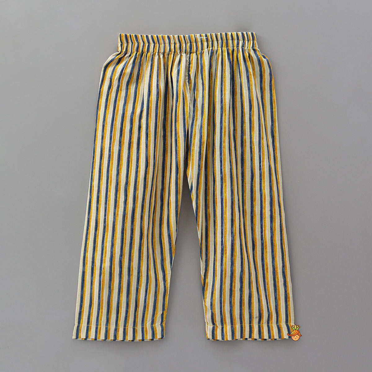 Pre Order: Striped Faux Jacket Style Checked Kurta And Pyjama