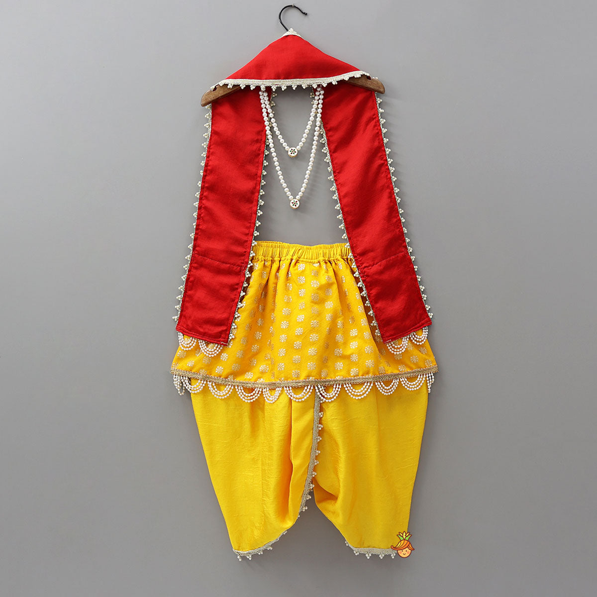 Pre Order: Brocade Dhoti With Ganesha Motif Stole And Mala