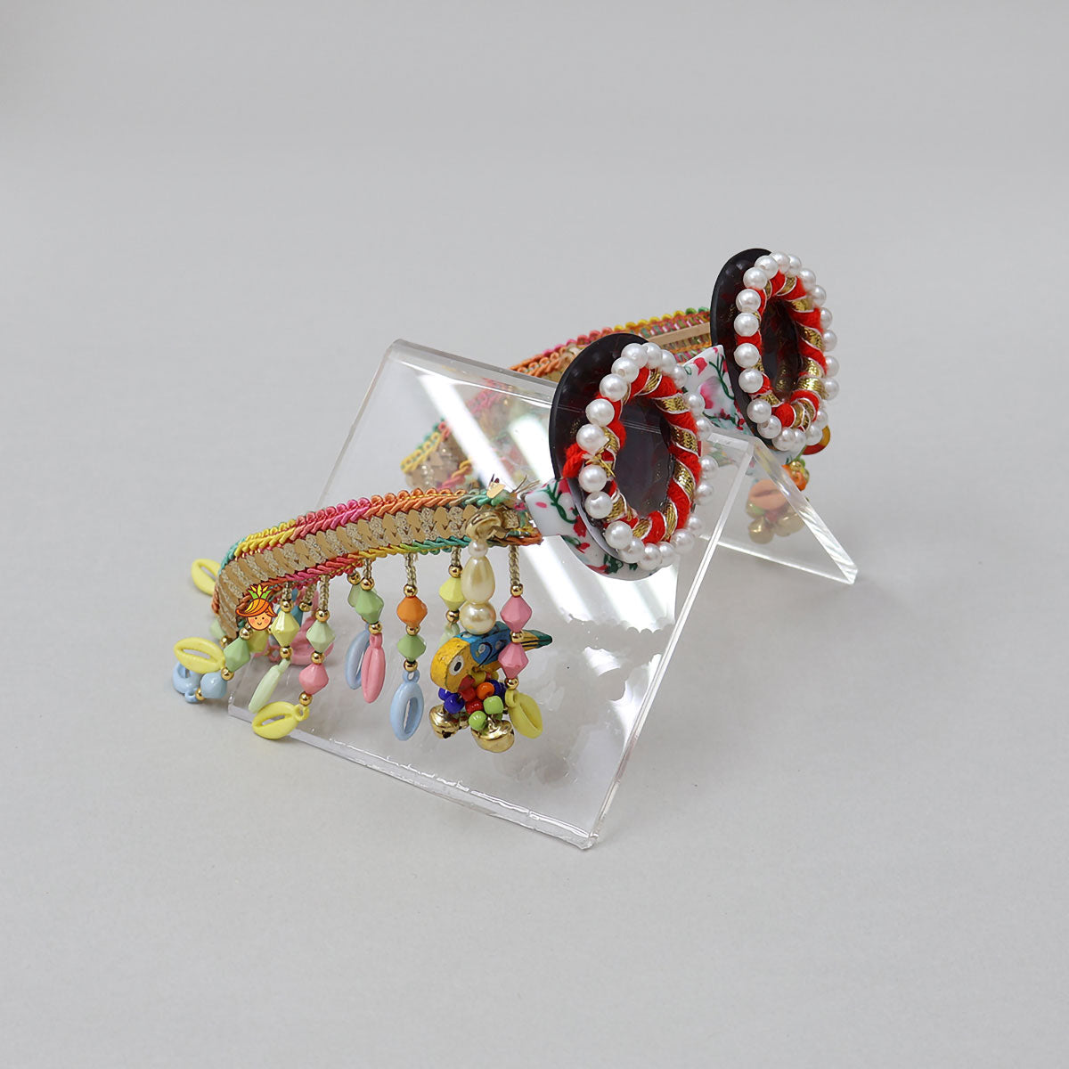 Single Pair Of Navratri Sunglasses For 3+ Years