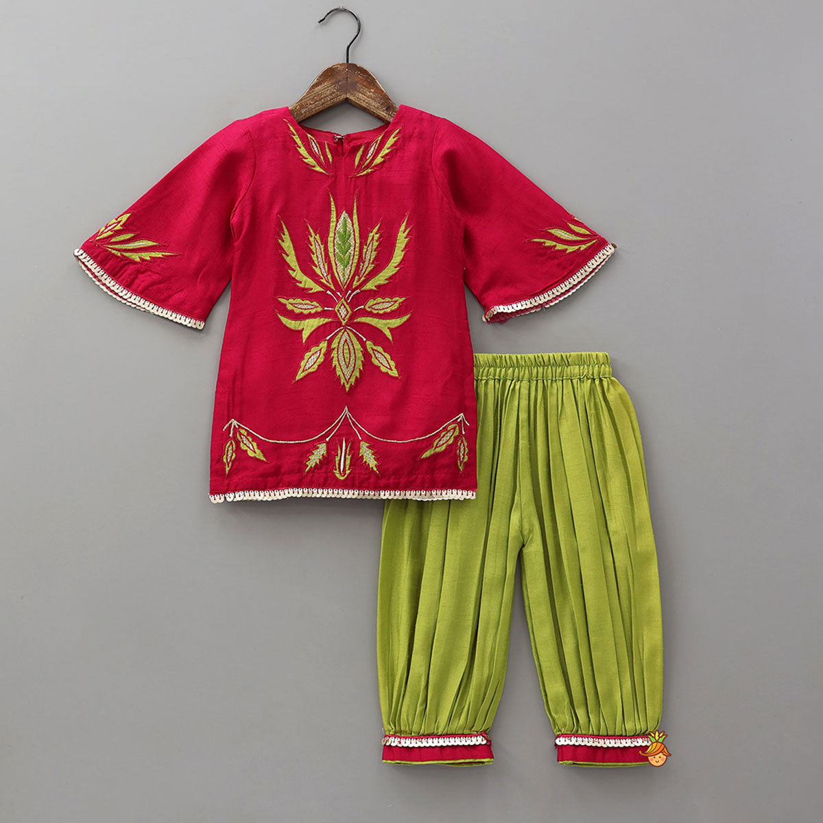 Pre Order: Floral Zari Detailed Kurti With Pleated Pants And Dupatta