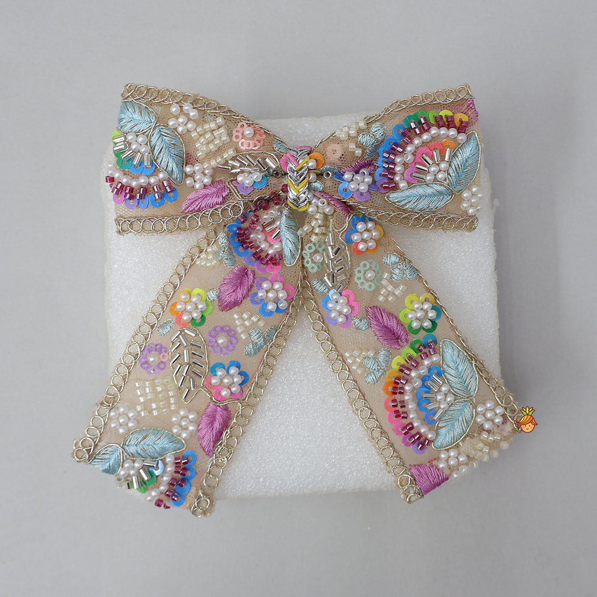 Eye-Catching Embroidered Net Hair Clip