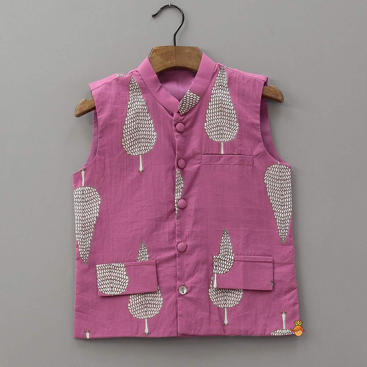 Pre Order: Pin Tuck Cotton Kurta With Pocket Detail Jacket And Pyjama