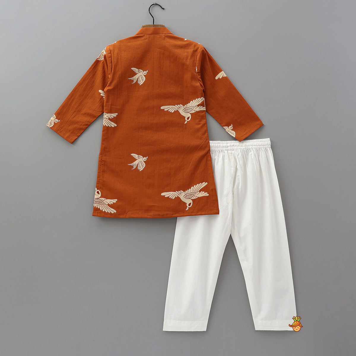 Pre Order: Front Placket Bird Printed Cotton Kurta And Pyjama