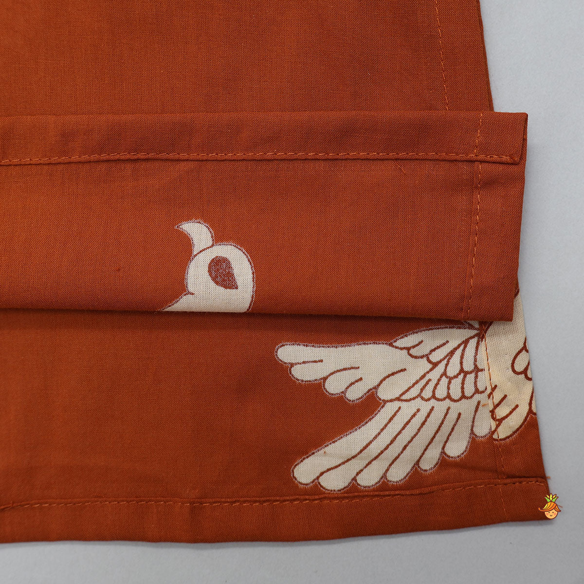 Pre Order: Front Placket Bird Printed Cotton Kurta And Pyjama