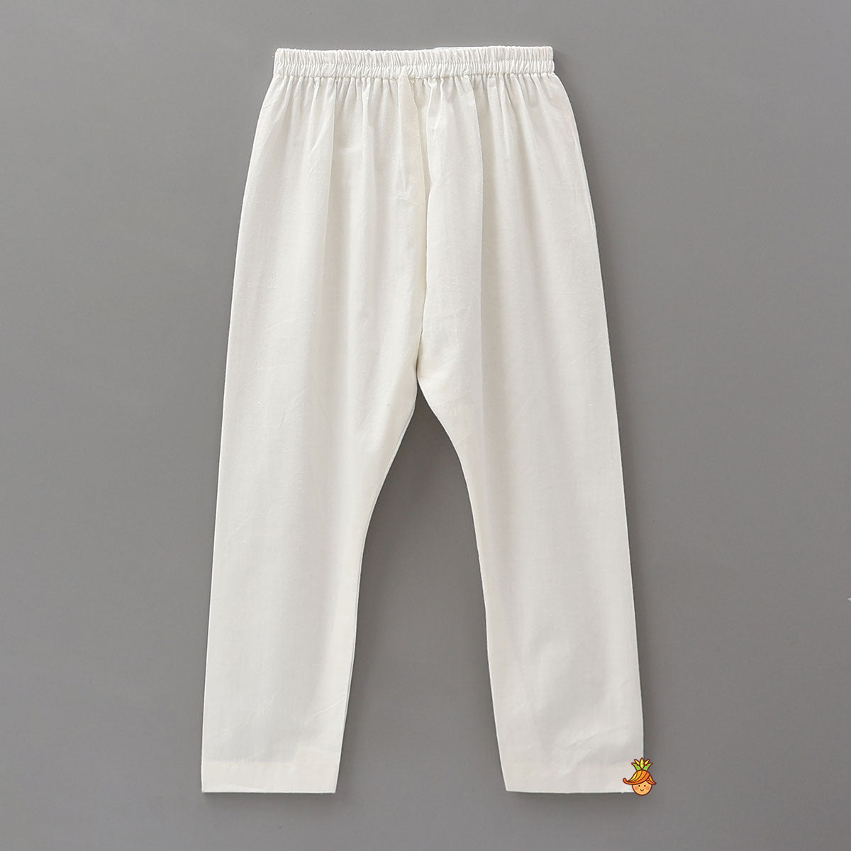 Pre Order: Pin Tuck Cotton Ethnic Kurta With Pocket Detail Jacket And Pyjama