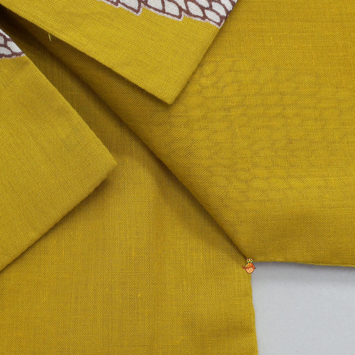 Pre Order: Pin Tuck Cotton Ethnic Kurta With Pocket Detail Jacket And Pyjama