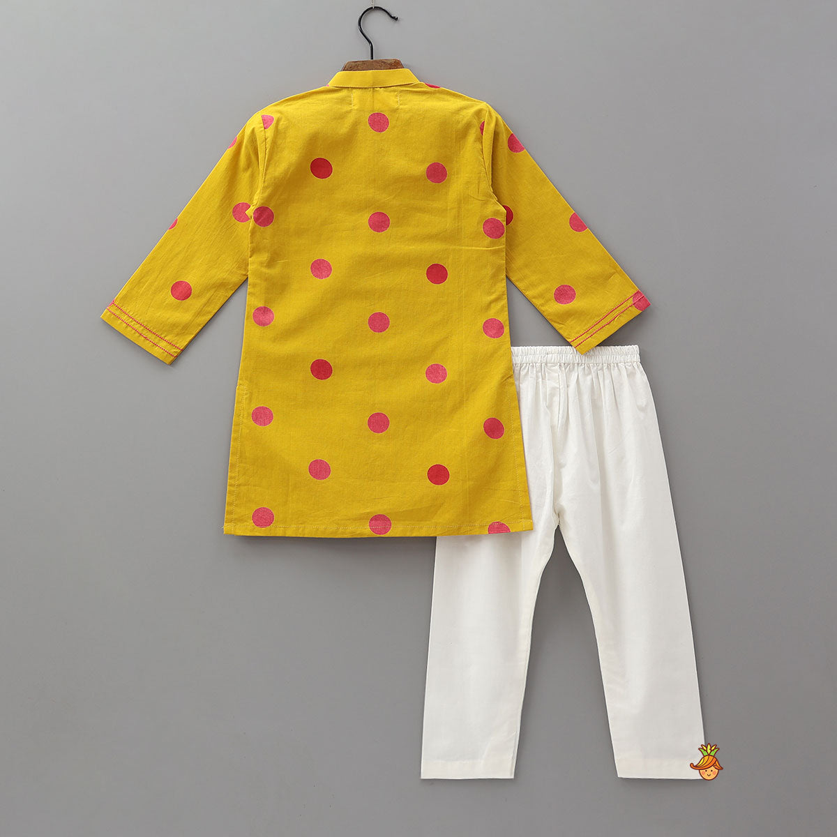 Pre Order: Polka Dot Printed Ethnic Kurta And Pyjama